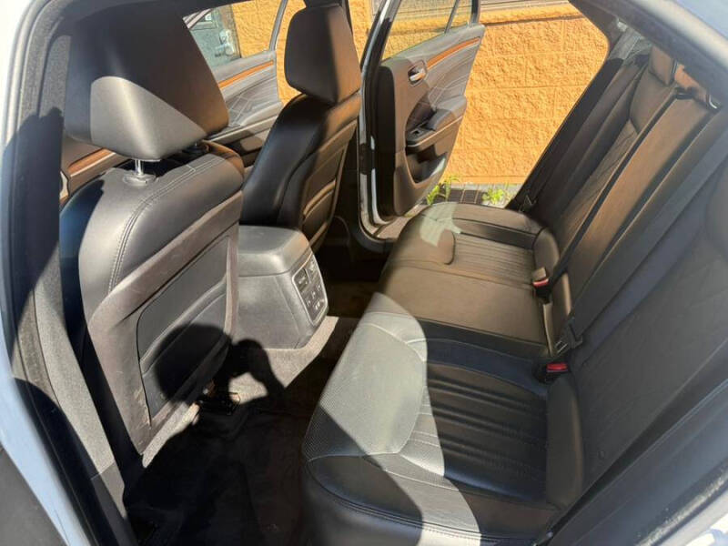 2015 Chrysler 300 C Platinum