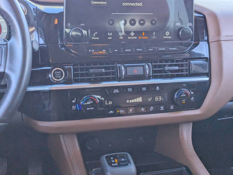 2024 Nissan Pathfinder Platinum