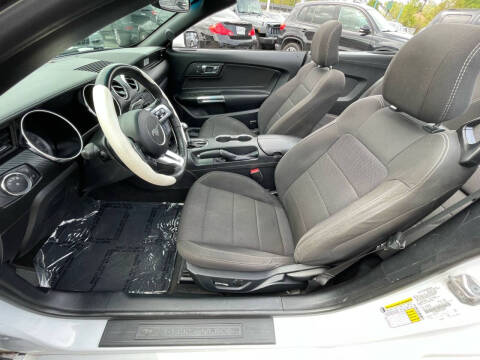 2016 Ford Mustang V6