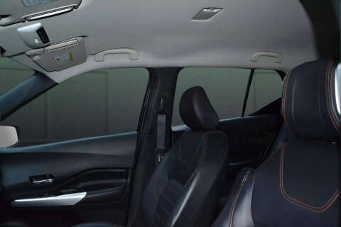 2020 Nissan Kicks SR