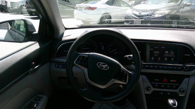 2018 Hyundai Elantra SEL