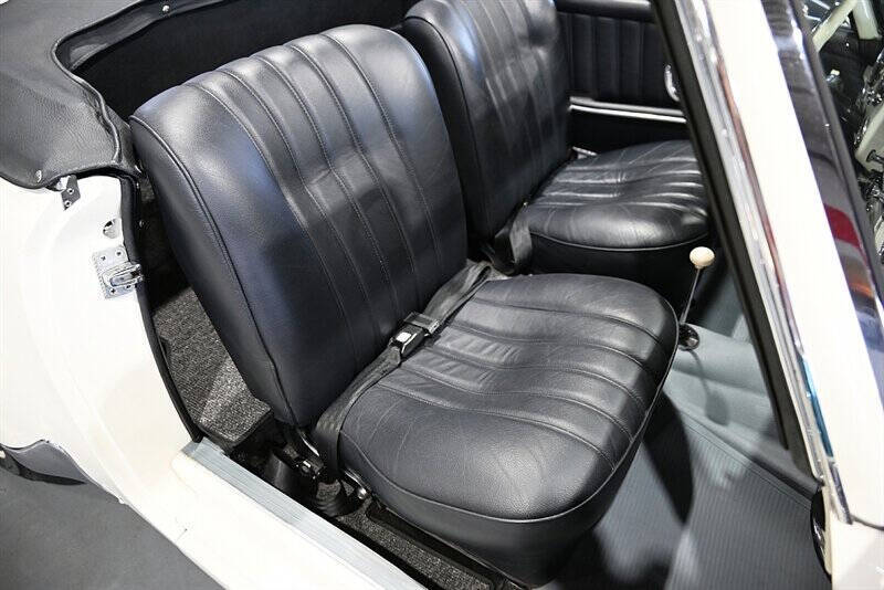 1961 Mercedes-Benz SL-Class 25