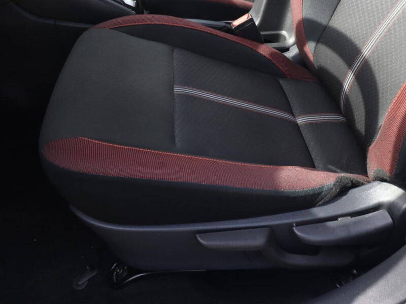2024 Nissan Versa SR