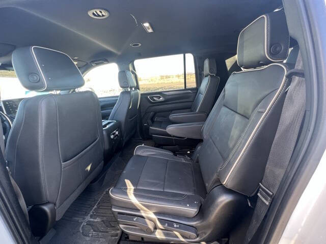 2023 GMC Yukon XL SLT