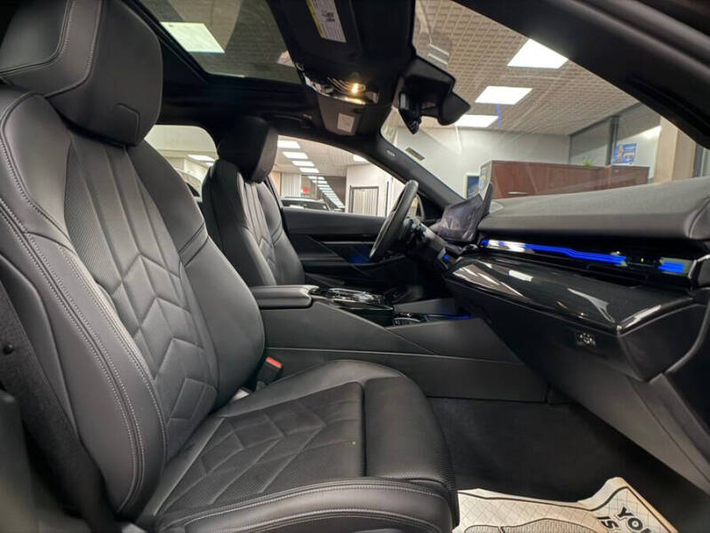 2025 BMW 5 Series 530i xDrive