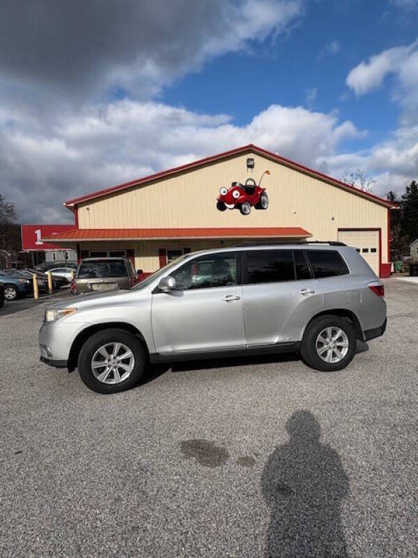 2011 Toyota Highlander SE's photo