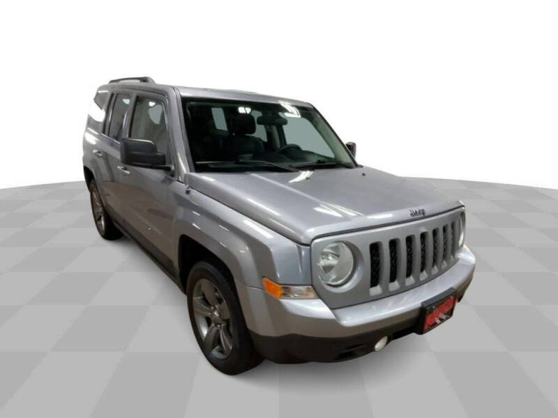 Used 2015 Jeep Patriot Latitude with VIN 1C4NJPFAXFD413718 for sale in Hazel Green, WI