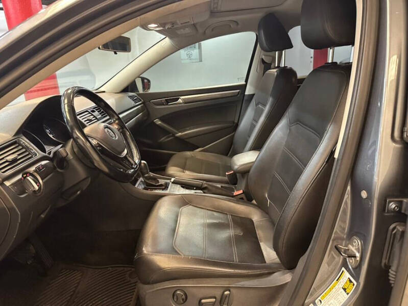 2018 Volkswagen Passat 2.0T SE