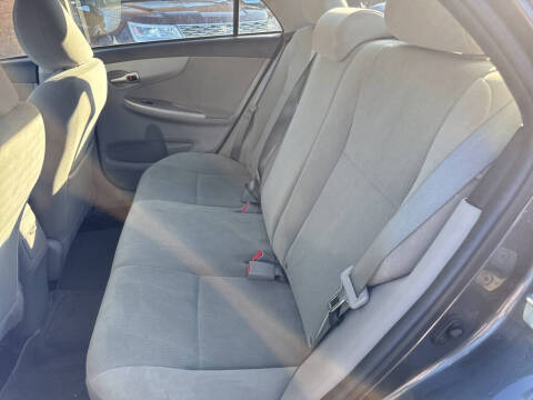 2013 Toyota Corolla LE