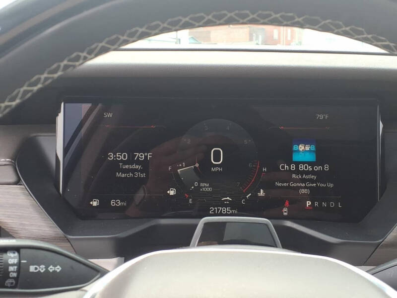 2025 GMC Acadia Denali