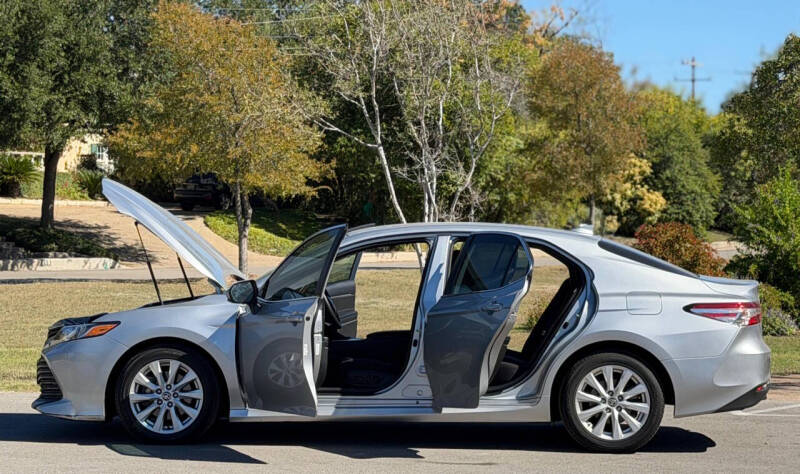 2020 Toyota Camry LE