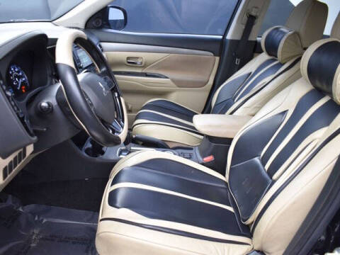 2016 Mitsubishi Outlander SE