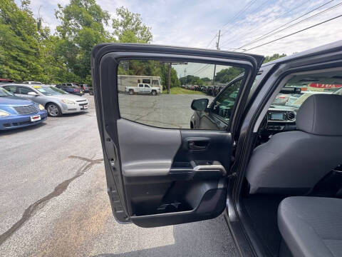 2017 Toyota Tacoma SR5 V6