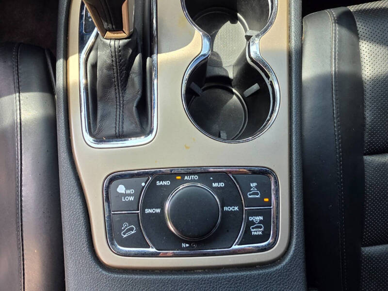 2016 Jeep Grand Cherokee Summit