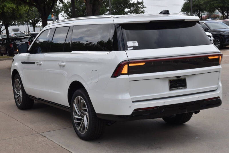 2026 Lincoln Navigator L Reserve