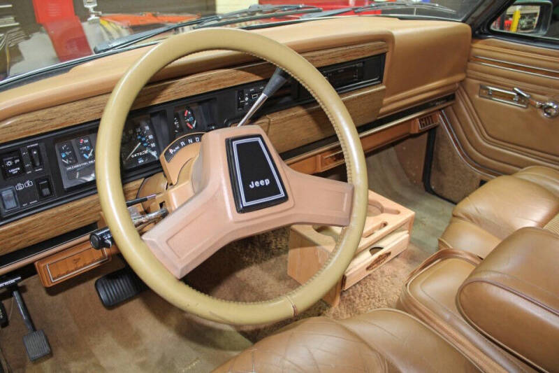 1986 Jeep Grand Wagoneer