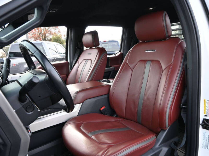 2022 Ford F-450 Super Duty Platinum