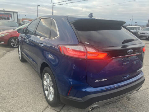 2020 Ford Edge Titanium