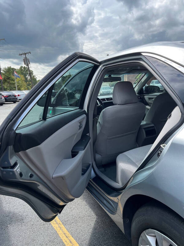 2017 Toyota Camry LE