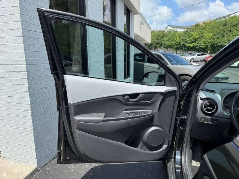 2020 Hyundai Kona SE