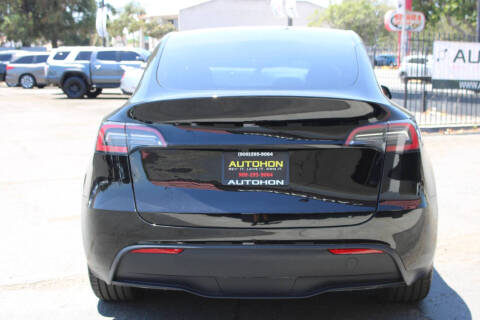 2024 Tesla Model Y Long Range