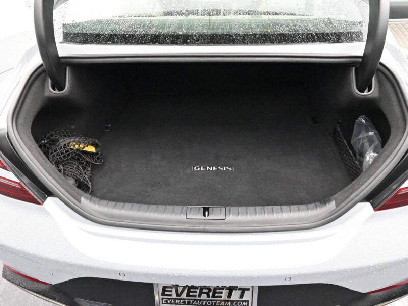 2022 Genesis G70