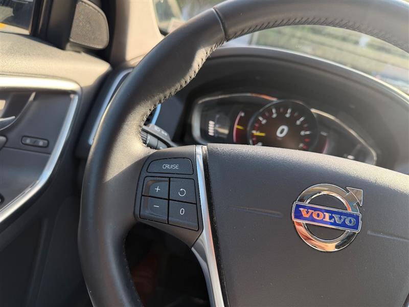 2016 Volvo XC60 T5 Drive-E Premier