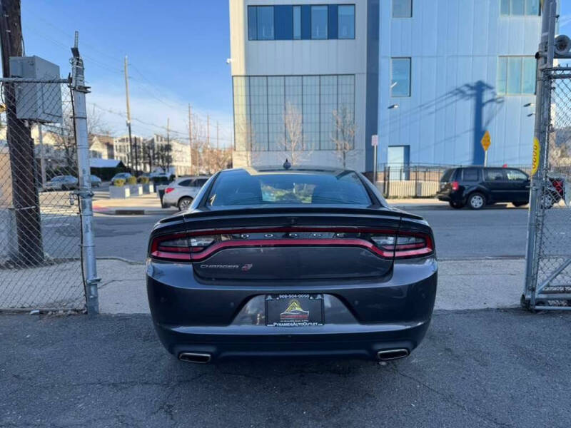 2019 Dodge Charger SXT
