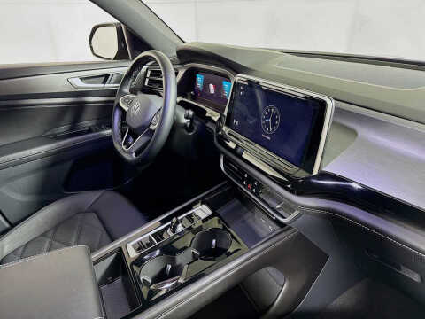 2025 Volkswagen Atlas Cross Sport SE 4Motion