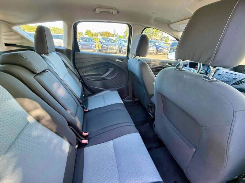 2017 Ford C-MAX Energi SE