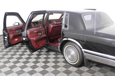 1990 Lincoln Town Car