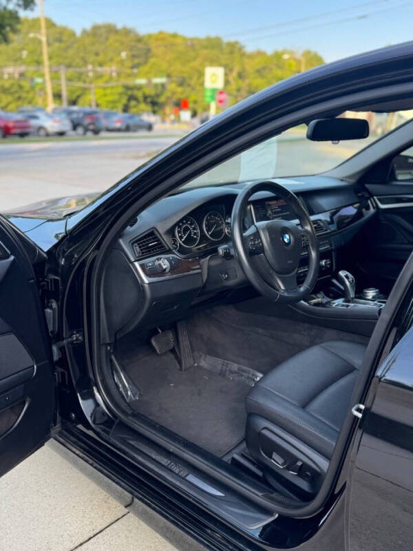 2016 BMW 5 Series 528i