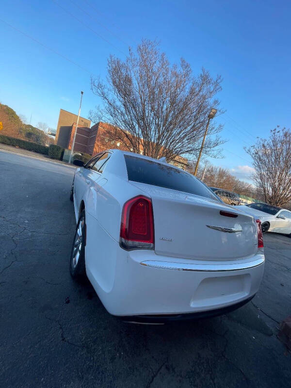 2015 Chrysler 300 Limited photo 6