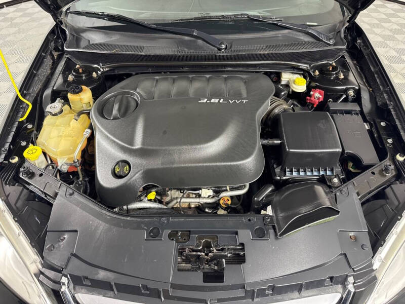 2012 Chrysler 200 Touring