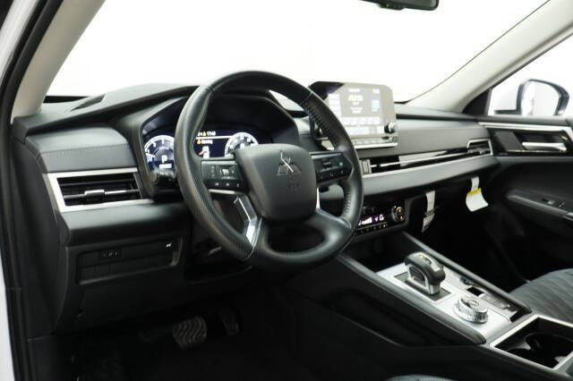 2024 Mitsubishi Outlander SEL