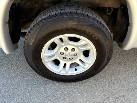 2004 Dodge Dakota SXT