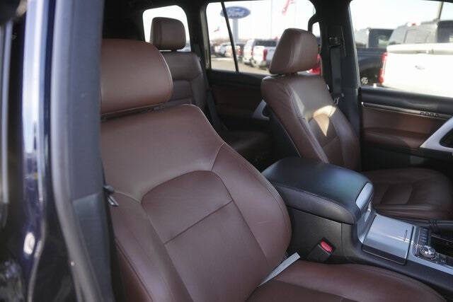 2018 Toyota Land Cruiser