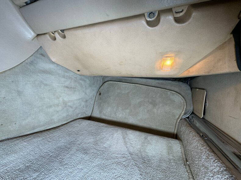 1989 Mercedes-Benz 560-Class 560 SL