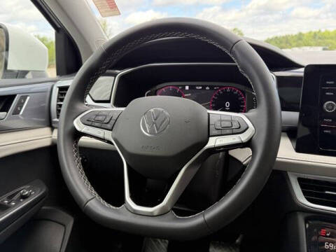 2025 Volkswagen Taos SEL 4Motion