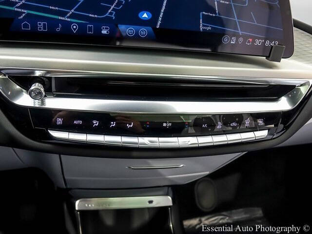 2025 Cadillac LYRIQ Luxury 1