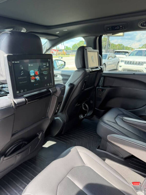 2020 Chrysler Pacifica Touring L Plus