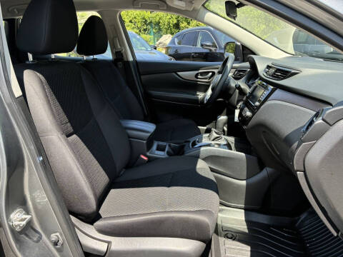 2022 Nissan Rogue Sport S