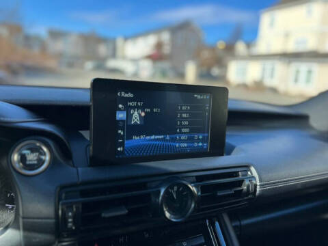 2024 Lexus IS 350 F SPORT Design