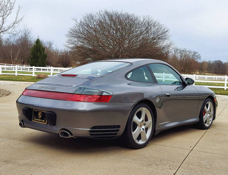 2004 Porsche 911 Carrera 4S