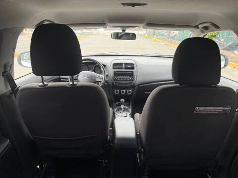 2017 Mitsubishi Outlander Sport ES