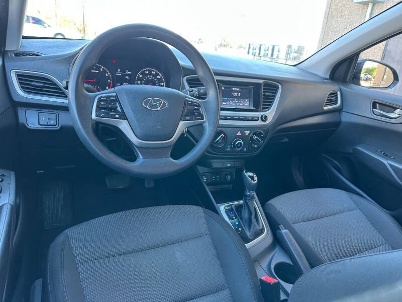 2019 Hyundai Accent SE
