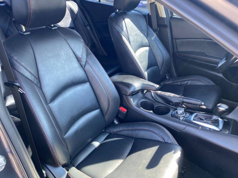 2015 Mazda MAZDA3 s Touring