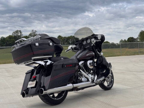 2011 Harley-Davidson Street Glide CVO