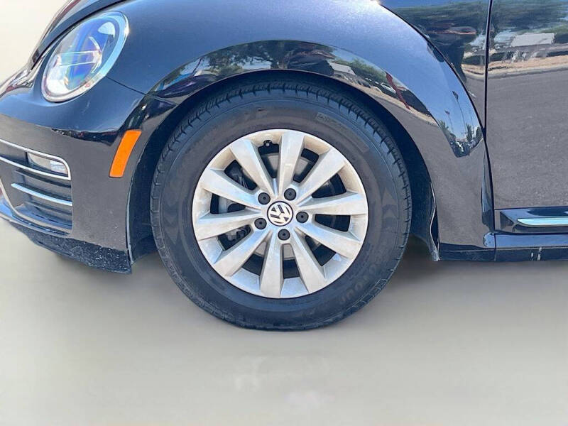 2018 Volkswagen Beetle Convertible 2.0T S