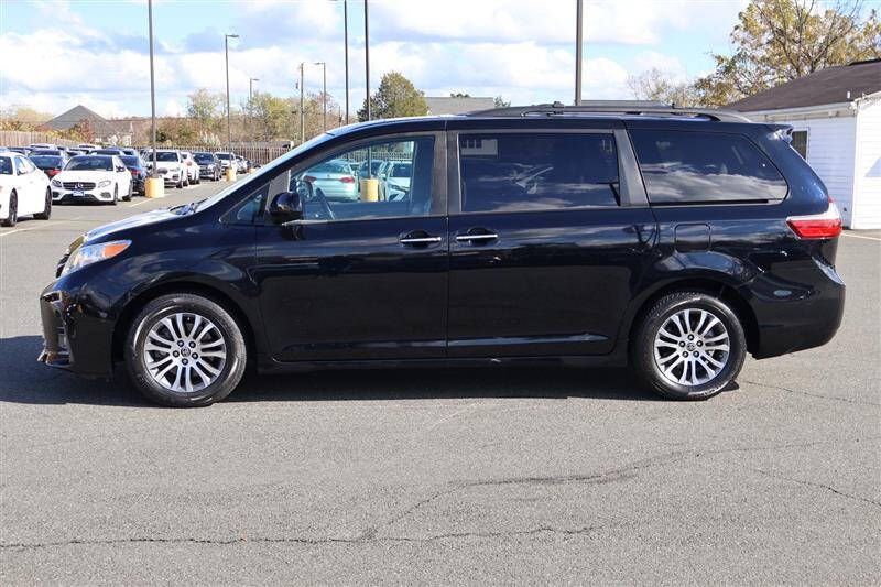 2020 Toyota Sienna XLE 8-Passenger